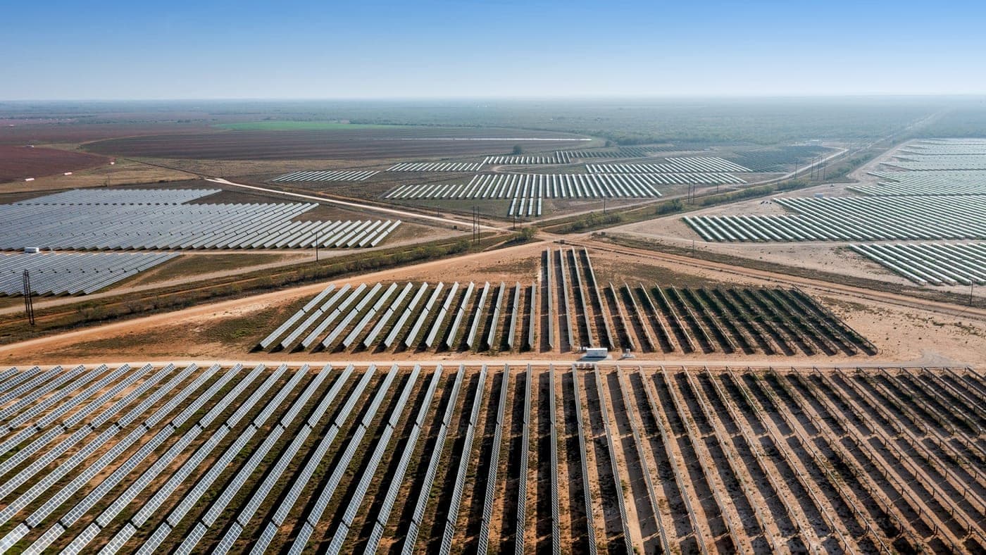 Module-frame supply for a utility-scale array — project image, anonymised