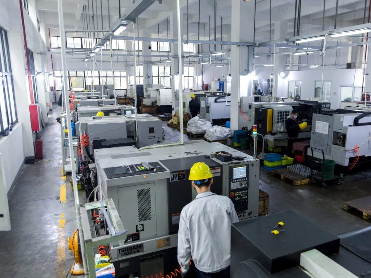 CNC & secondary machining — Running Aluminum factory, Shandong