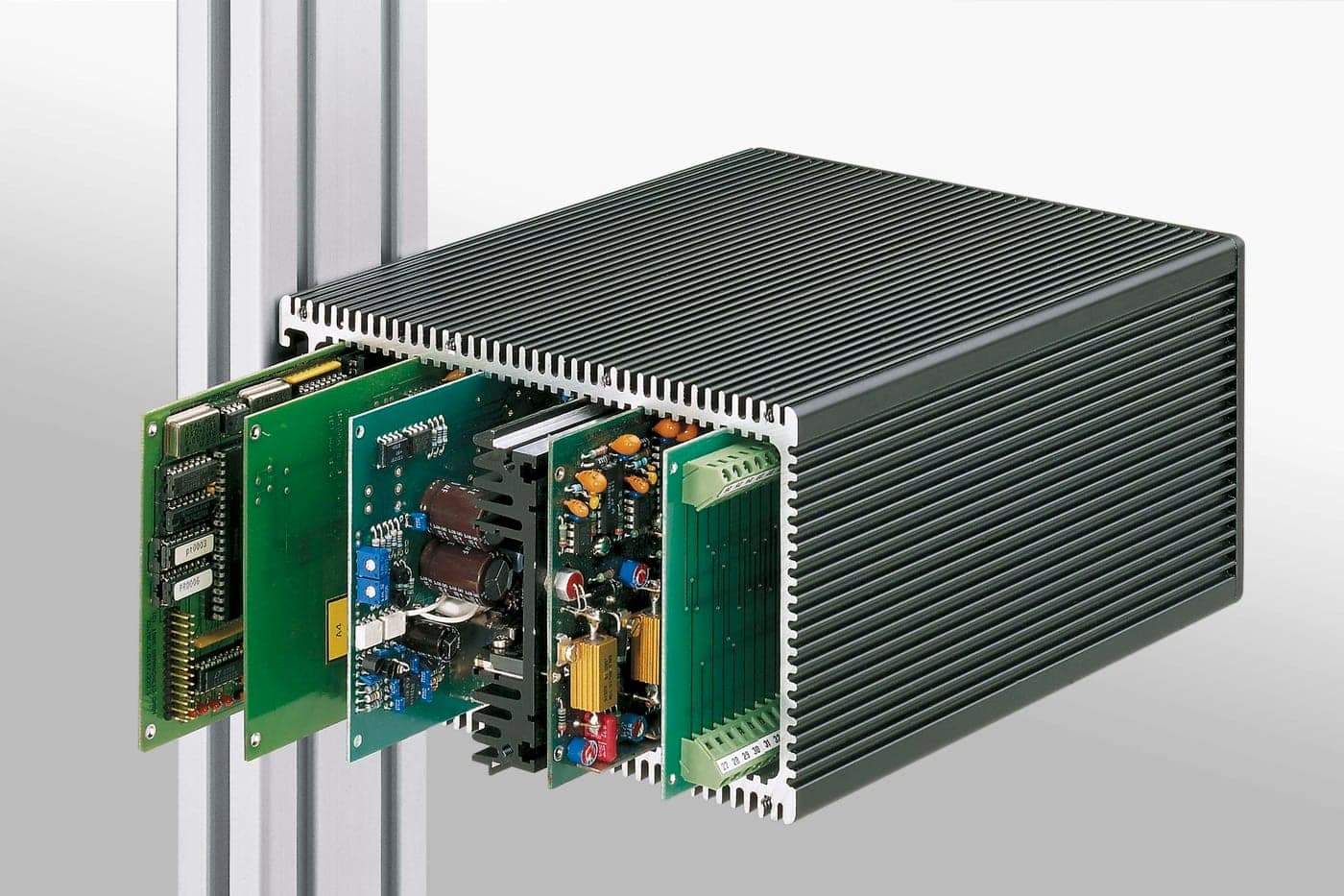 PCB carriers — Electronic enclosure profiles application